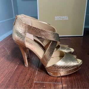Michael Kors 8.5 Gold Snake Platform Pump Heels